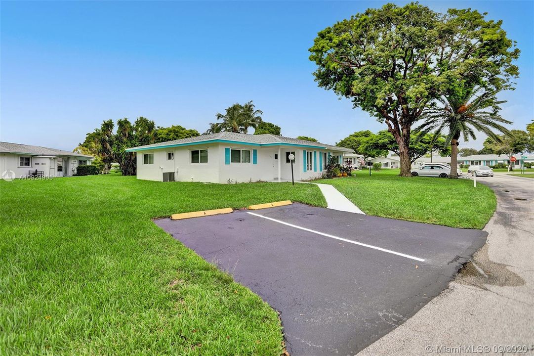 Recently Sold: $180,000 (2 beds, 2 baths, 1065 Square Feet)