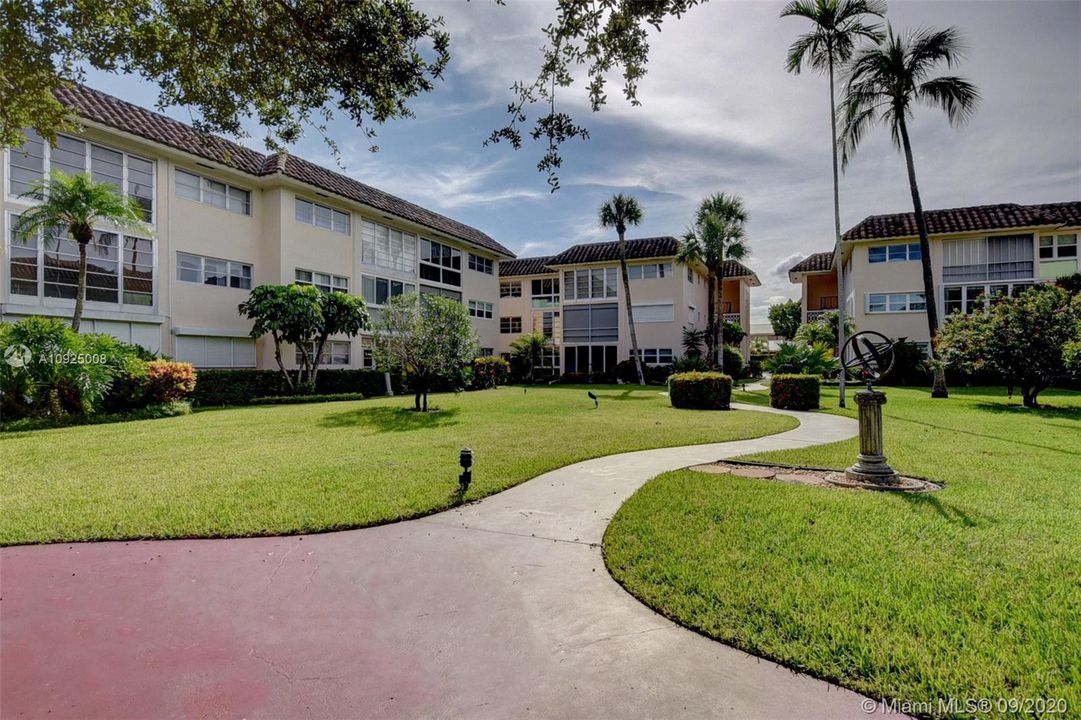 Vendido Recientemente: $139,900 (2 camas, 1 baños, 938 Pies cuadrados)
