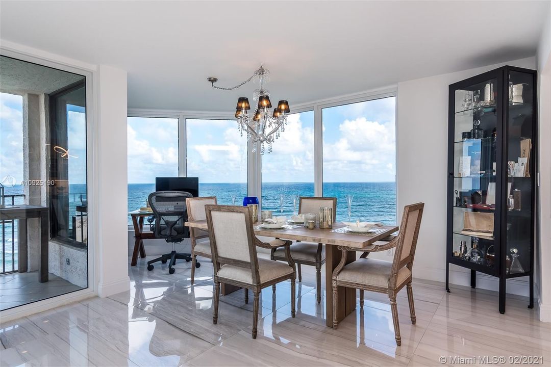 Recently Sold: $1,649,000 (2 beds, 2 baths, 2307 Square Feet)