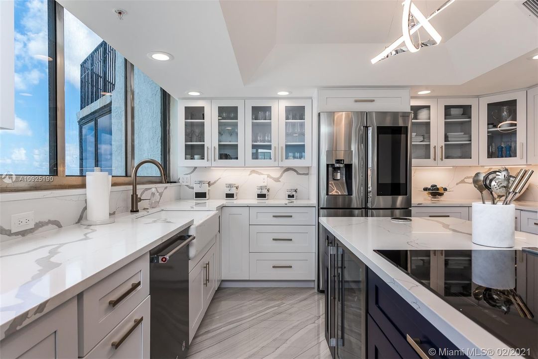 Recently Sold: $1,649,000 (2 beds, 2 baths, 2307 Square Feet)