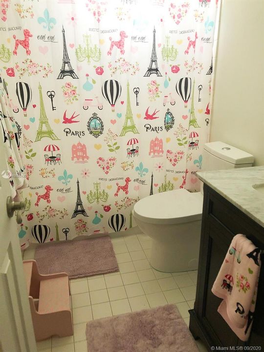 最近售出: $459,000 (3 贝兹, 2 浴室, 2090 平方英尺)