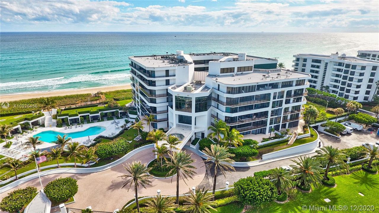 Recently Sold: $2,099,000 (2 beds, 2 baths, 2244 Square Feet)