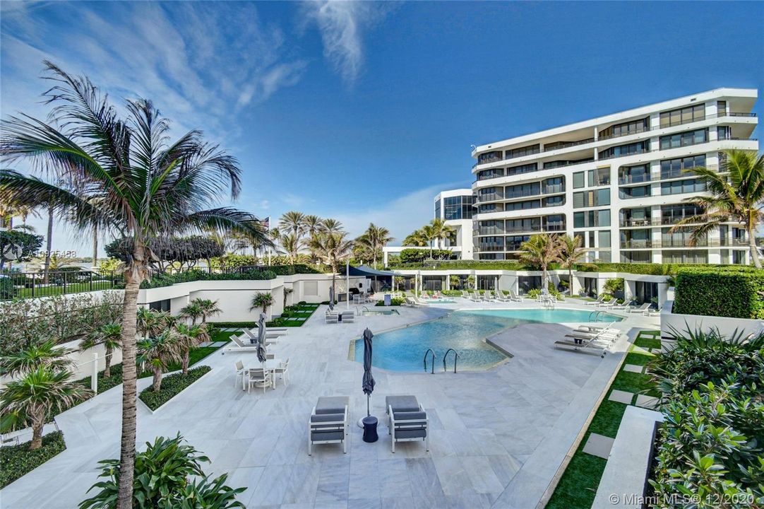 Recently Sold: $2,099,000 (2 beds, 2 baths, 2244 Square Feet)