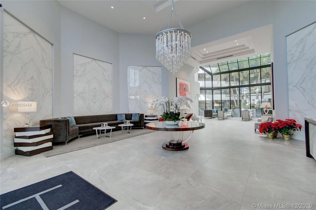 Recently Sold: $2,099,000 (2 beds, 2 baths, 2244 Square Feet)