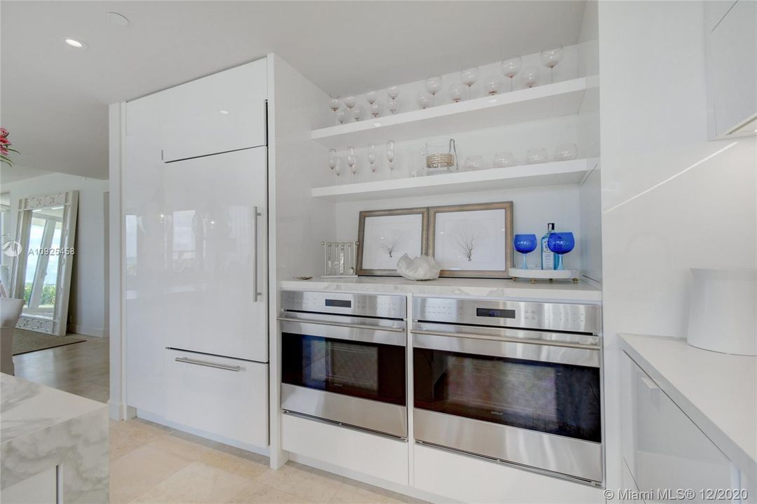 Recently Sold: $2,099,000 (2 beds, 2 baths, 2244 Square Feet)