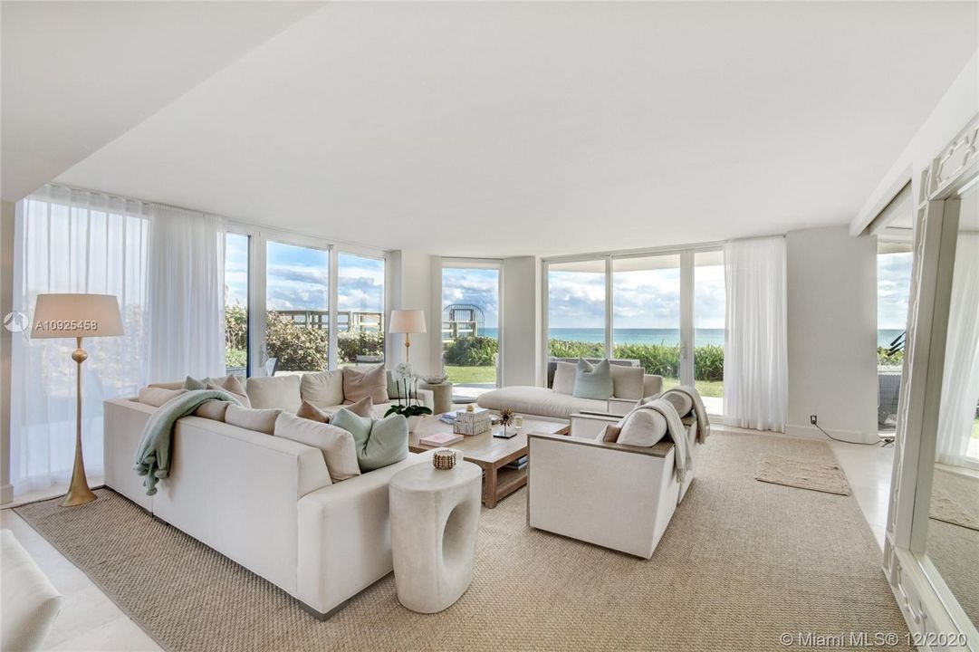 Recently Sold: $2,099,000 (2 beds, 2 baths, 2244 Square Feet)