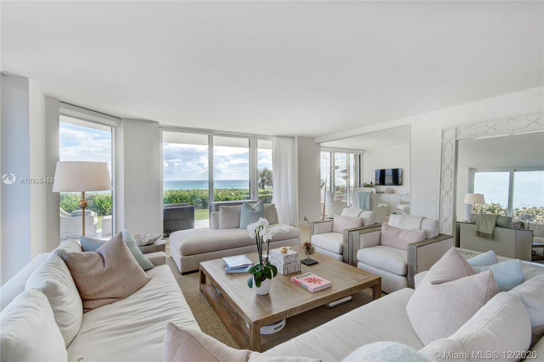 Recently Sold: $2,099,000 (2 beds, 2 baths, 2244 Square Feet)