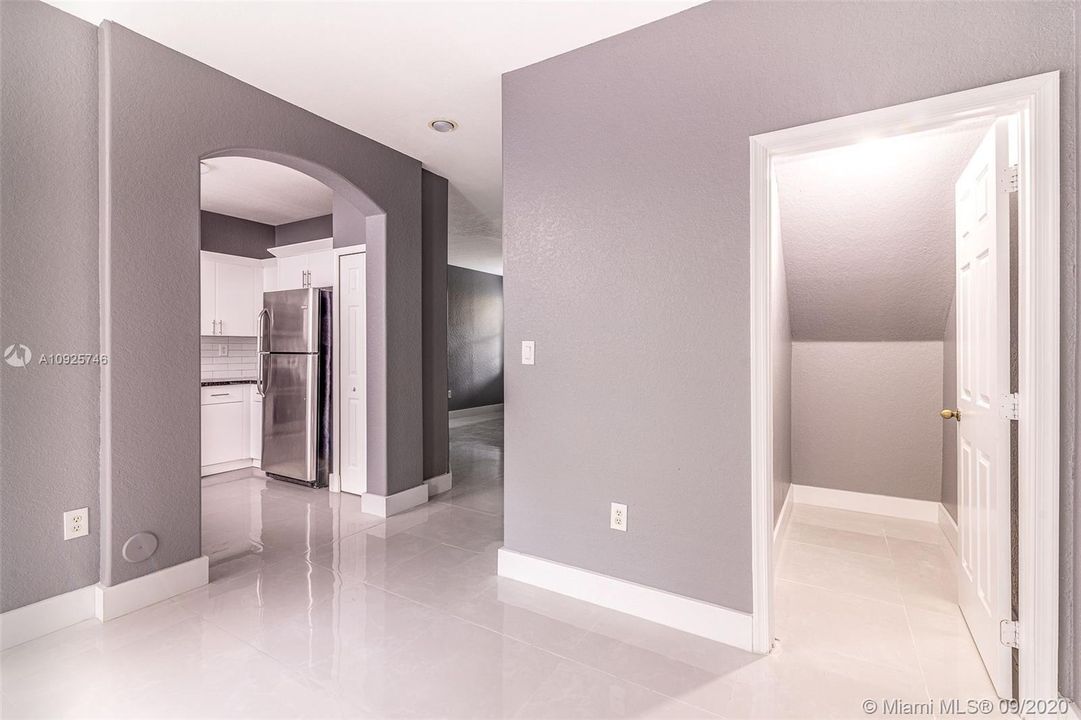 Recently Sold: $247,000 (3 beds, 2 baths, 1732 Square Feet)