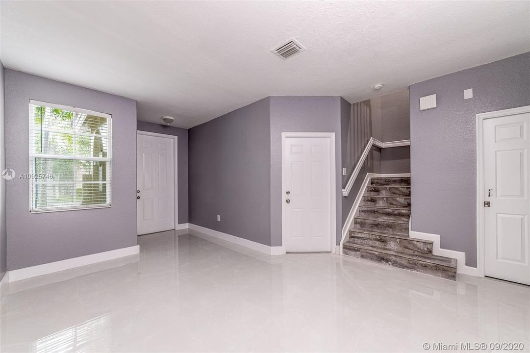 Recently Sold: $247,000 (3 beds, 2 baths, 1732 Square Feet)