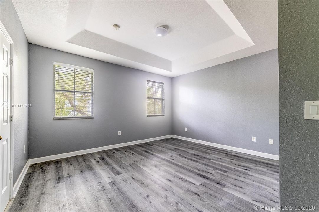 Recently Sold: $247,000 (3 beds, 2 baths, 1732 Square Feet)