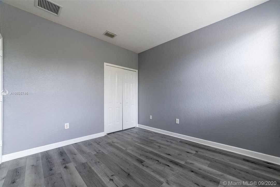 Recently Sold: $247,000 (3 beds, 2 baths, 1732 Square Feet)