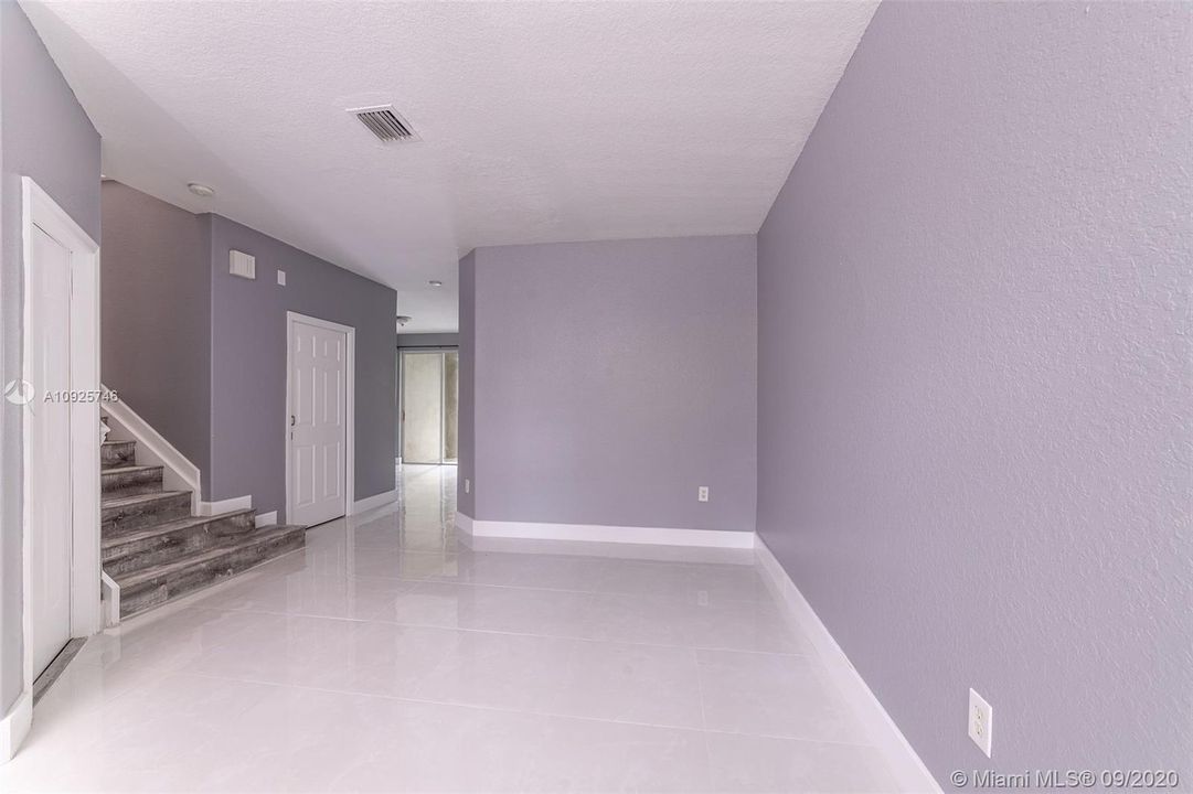 Recently Sold: $247,000 (3 beds, 2 baths, 1732 Square Feet)