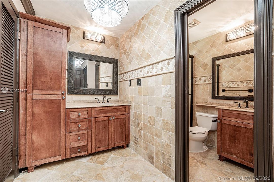 Недавно продано: $605,000 (5 спален, 2 ванн, 2748 Квадратных фут)