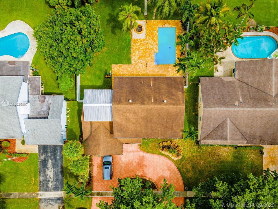 Недавно продано: $605,000 (5 спален, 2 ванн, 2748 Квадратных фут)