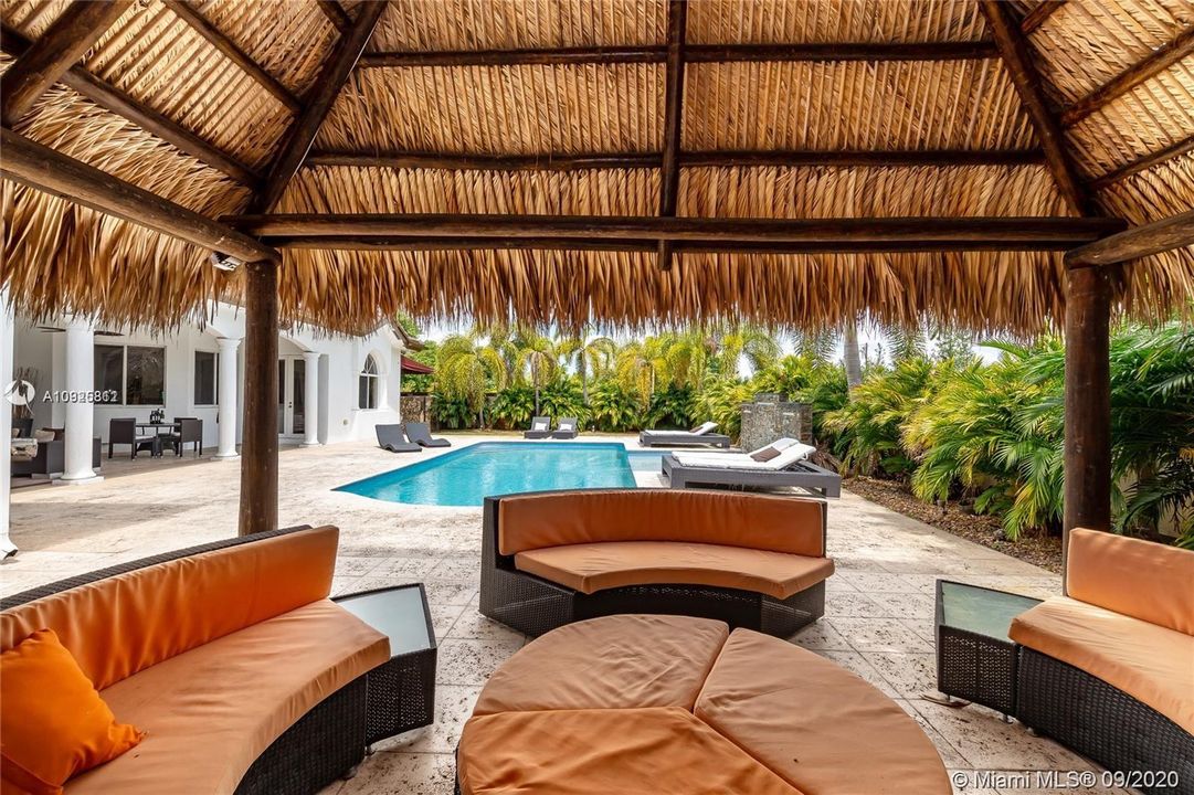 Recently Rented: $5,500 (5 beds, 4 baths, 3143 Square Feet)