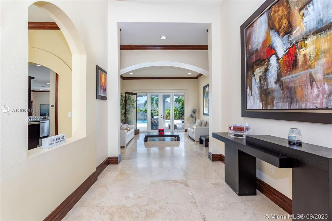 Recently Rented: $5,500 (5 beds, 4 baths, 3143 Square Feet)