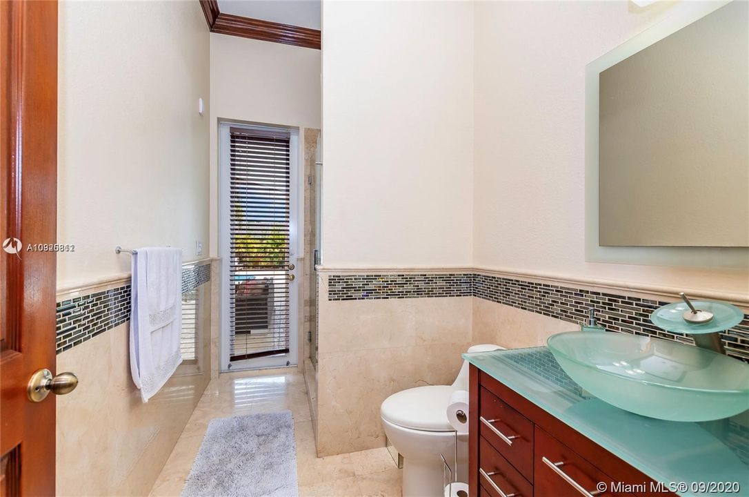 Recently Rented: $5,500 (5 beds, 4 baths, 3143 Square Feet)