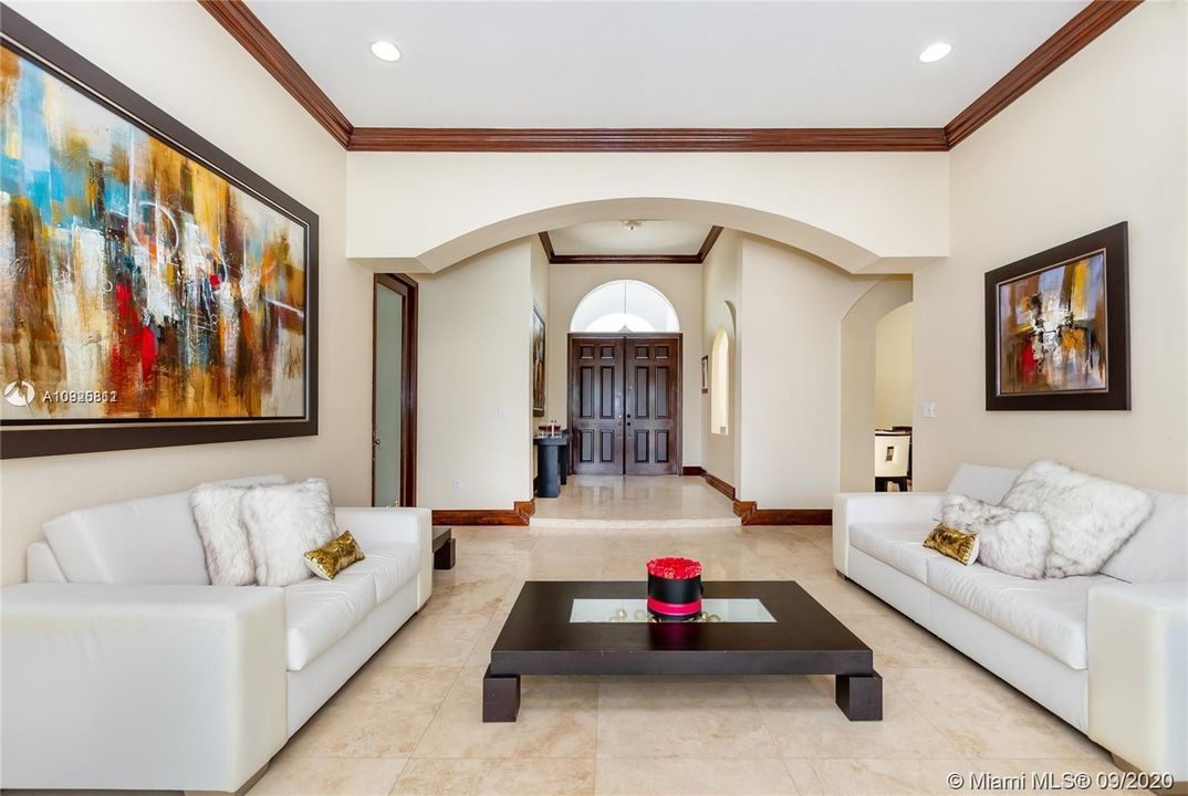 Recently Rented: $5,500 (5 beds, 4 baths, 3143 Square Feet)