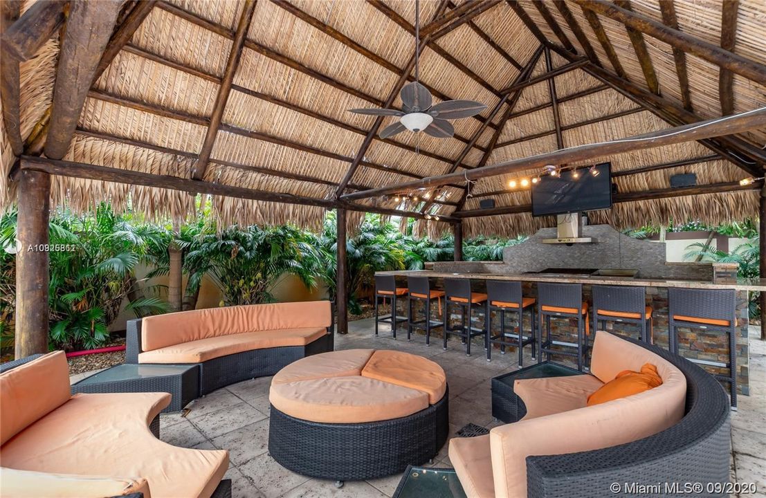 Recently Rented: $5,500 (5 beds, 4 baths, 3143 Square Feet)