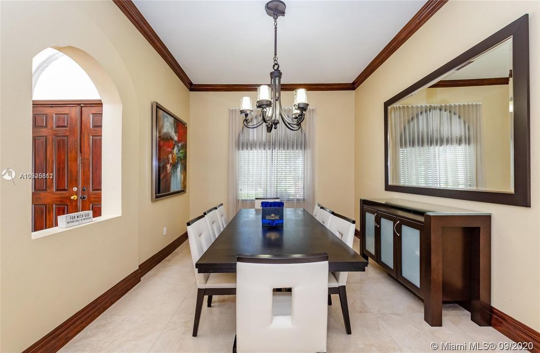 Recently Rented: $5,500 (5 beds, 4 baths, 3143 Square Feet)