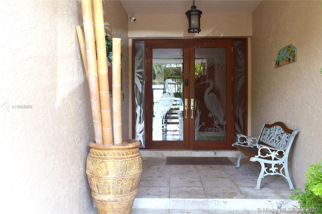 Vendido Recientemente: $849,900 (3 camas, 4 baños, 2801 Pies cuadrados)