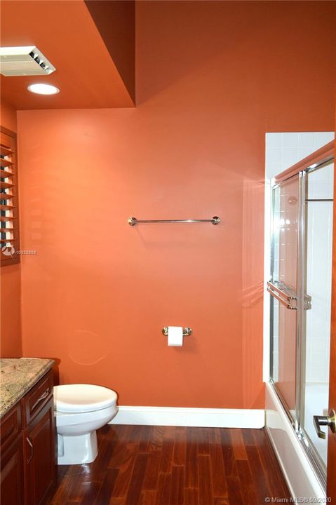 Vendido Recientemente: $849,900 (3 camas, 4 baños, 2801 Pies cuadrados)