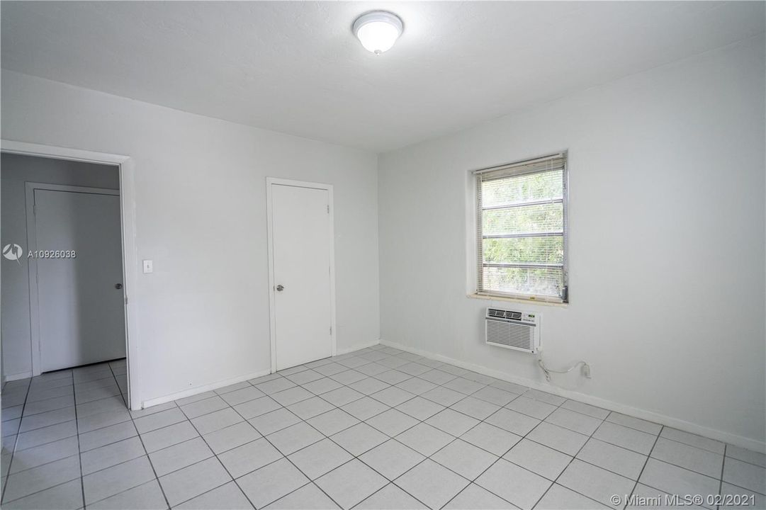 Recently Rented: $1,500 (2 beds, 2 baths, 800 Square Feet)