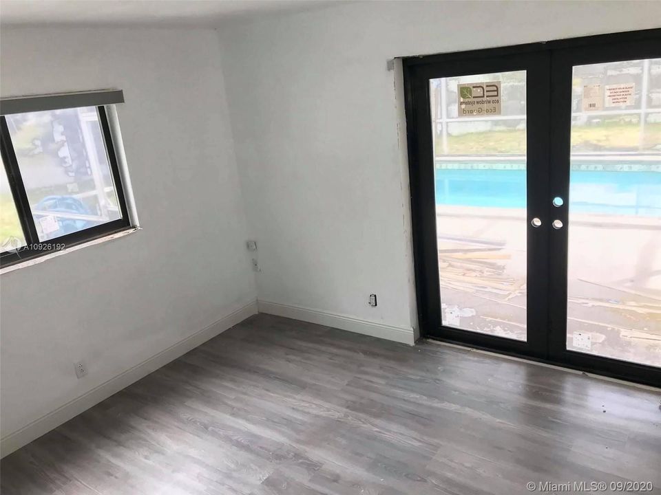 Recently Sold: $355,900 (4 beds, 2 baths, 2064 Square Feet)