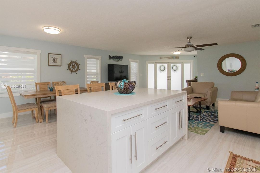 Недавно продано: $649,000 (3 спален, 2 ванн, 1500 Квадратных фут)