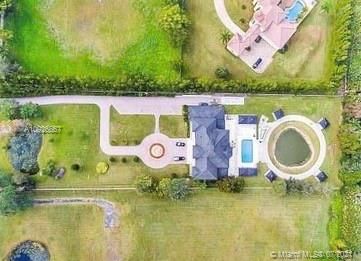Recently Sold: $3,150,000 (6 beds, 5 baths, 6595 Square Feet)