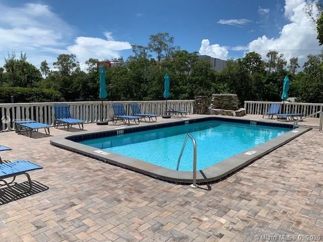 Vendido Recientemente: $138,000 (2 camas, 2 baños, 870 Pies cuadrados)