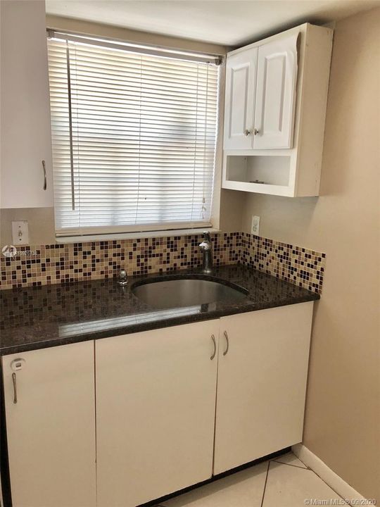 Recently Rented: $1,300 (2 beds, 2 baths, 1152 Square Feet)