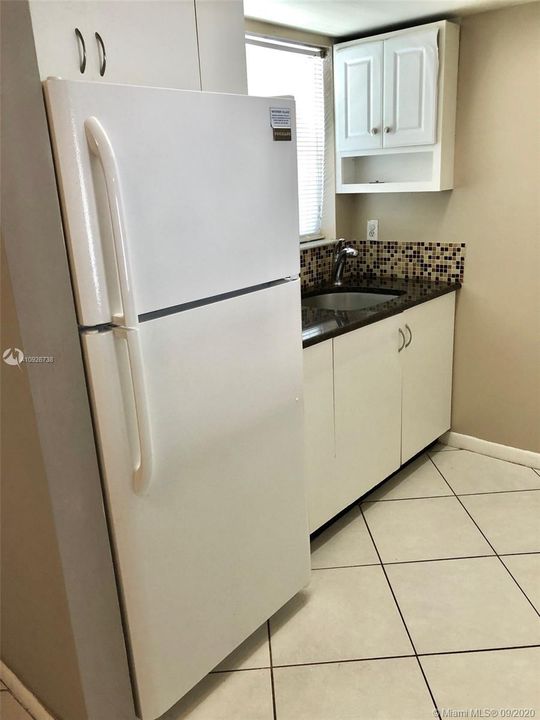 Recently Rented: $1,300 (2 beds, 2 baths, 1152 Square Feet)