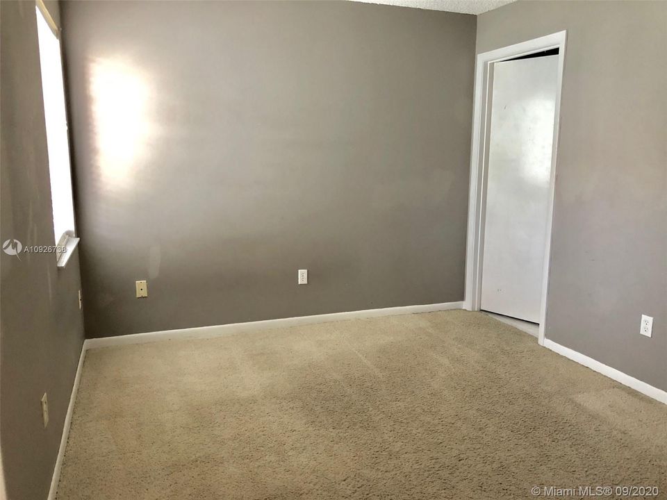 Recently Rented: $1,300 (2 beds, 2 baths, 1152 Square Feet)