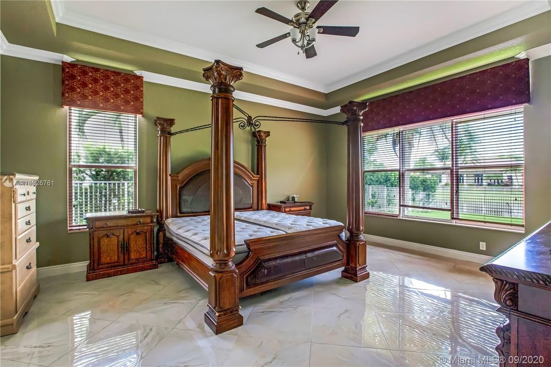 Recently Rented: $5,500 (6 beds, 3 baths, 3664 Square Feet)
