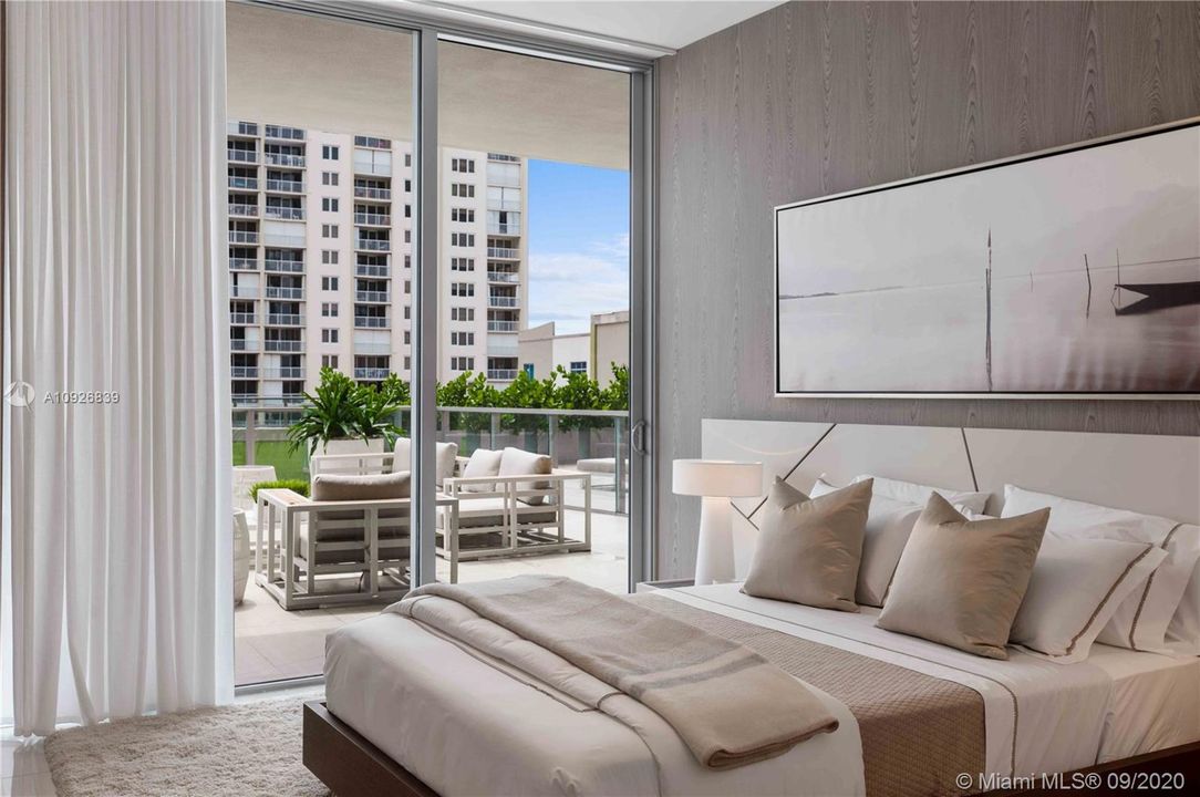 Недавно продано: $4,296,900 (4 спален, 5 ванн, 3500 Квадратных фут)