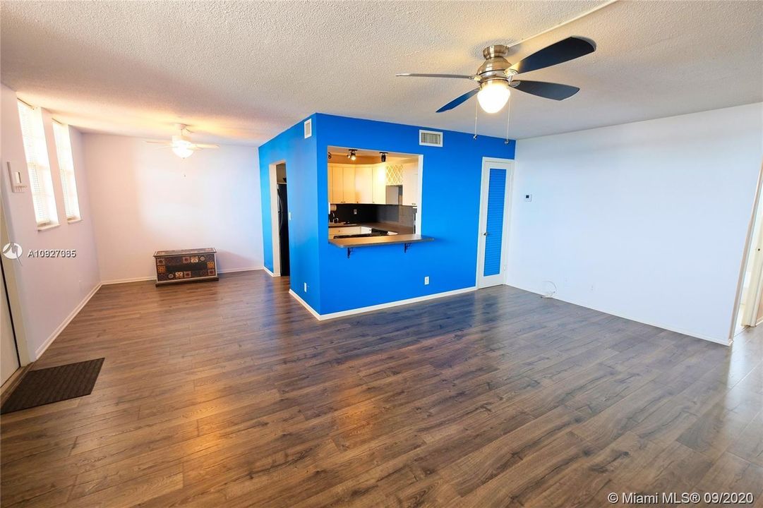 Recently Sold: $117,500 (1 beds, 1 baths, 850 Square Feet)