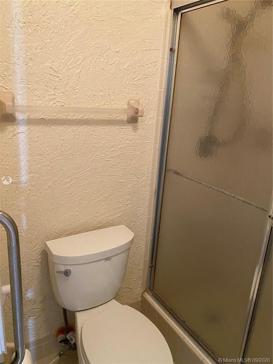 Recently Sold: $143,000 (2 beds, 2 baths, 1020 Square Feet)