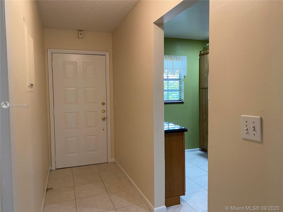 Recently Sold: $143,000 (2 beds, 2 baths, 1020 Square Feet)