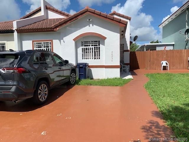 Recently Sold: $250,000 (3 beds, 2 baths, 1107 Square Feet)