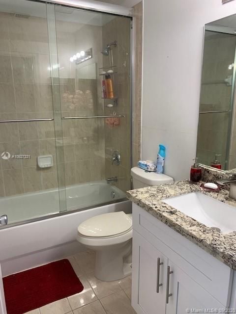 Recently Sold: $250,000 (3 beds, 2 baths, 1107 Square Feet)