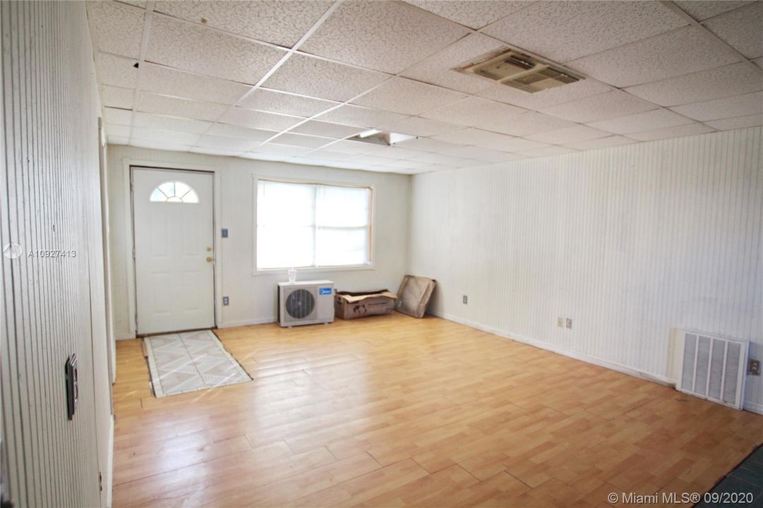 Vendido Recientemente: $79,900 (1 camas, 1 baños, 0 Pies cuadrados)