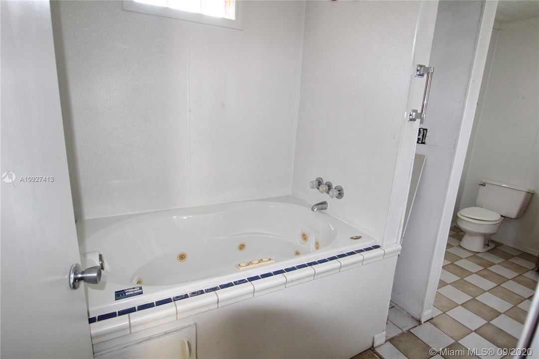Vendido Recientemente: $79,900 (1 camas, 1 baños, 0 Pies cuadrados)