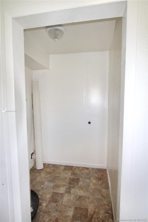 Vendido Recientemente: $79,900 (1 camas, 1 baños, 0 Pies cuadrados)