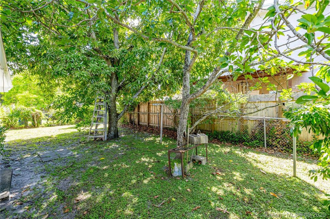 Недавно продано: $225,000 (3 спален, 2 ванн, 1551 Квадратных фут)