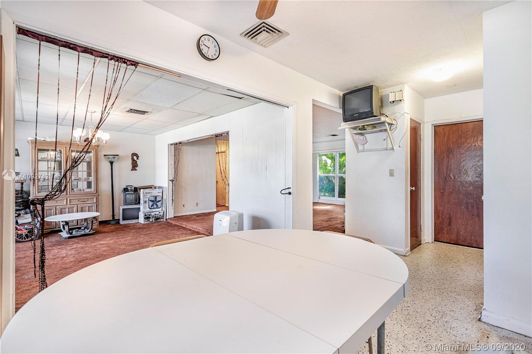 Недавно продано: $225,000 (3 спален, 2 ванн, 1551 Квадратных фут)