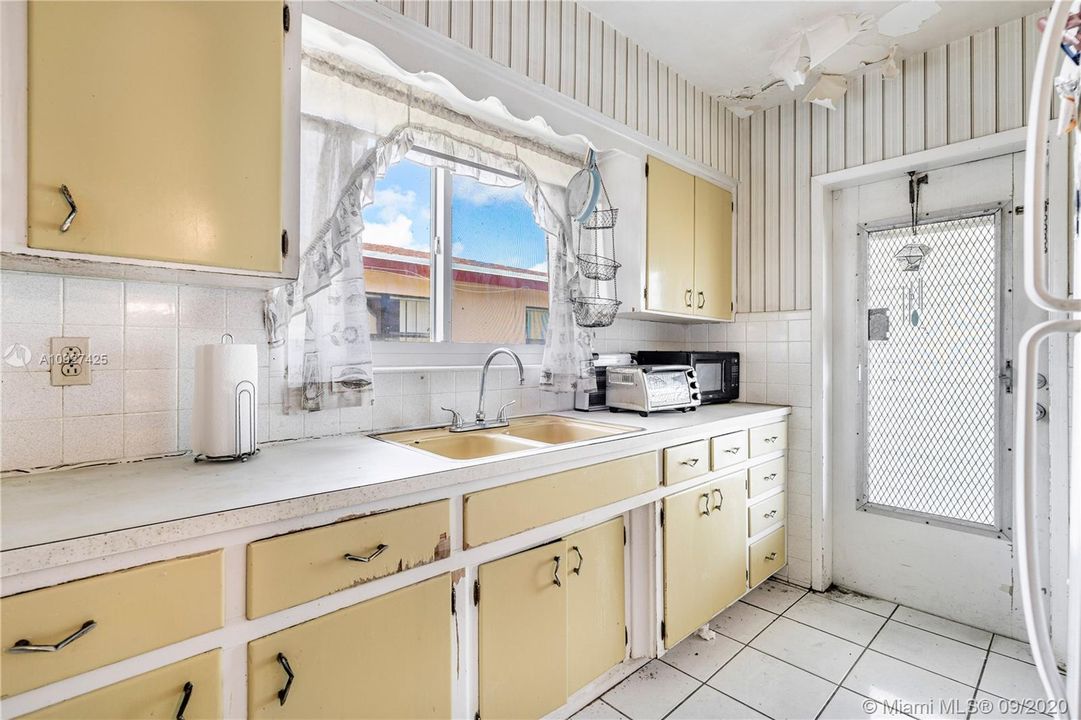 Недавно продано: $225,000 (3 спален, 2 ванн, 1551 Квадратных фут)