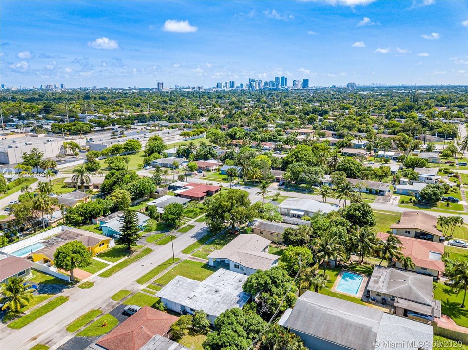 Недавно продано: $225,000 (3 спален, 2 ванн, 1551 Квадратных фут)