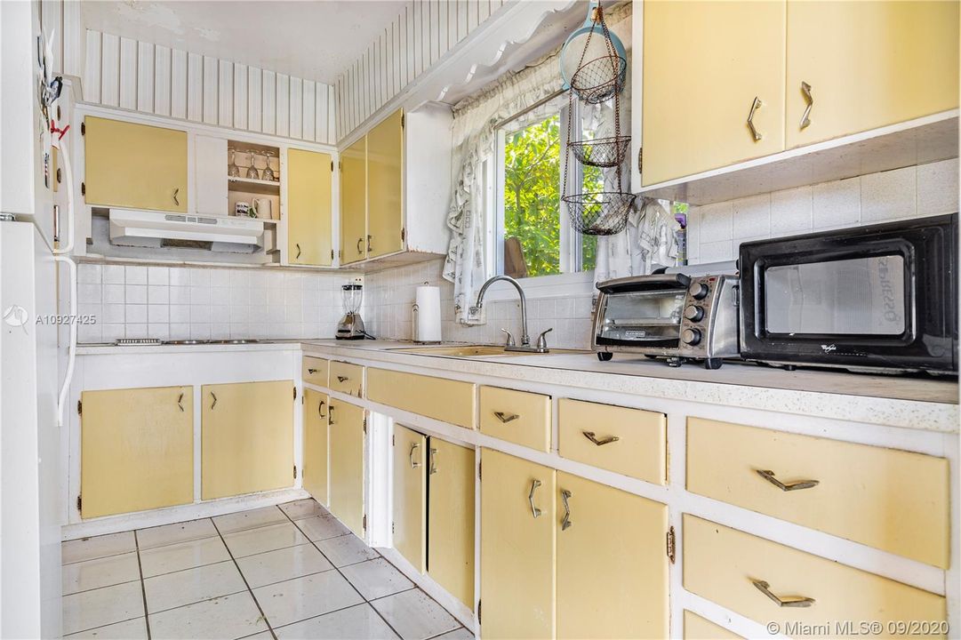 Недавно продано: $225,000 (3 спален, 2 ванн, 1551 Квадратных фут)