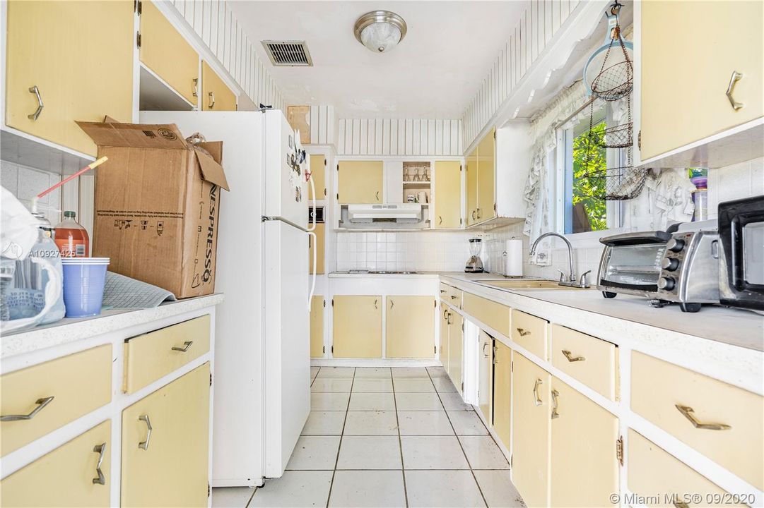 Недавно продано: $225,000 (3 спален, 2 ванн, 1551 Квадратных фут)